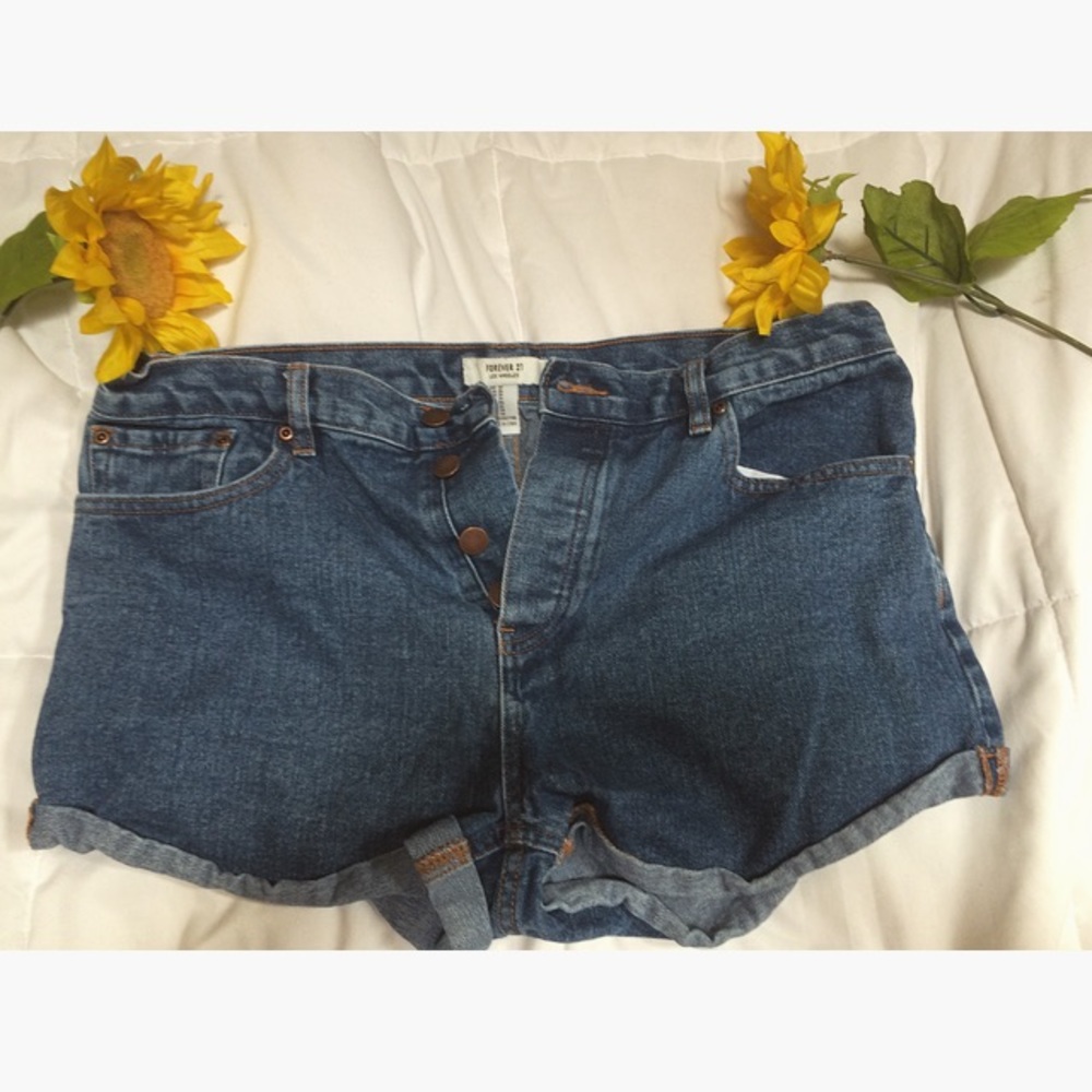 New high waisted forever 21 shorts